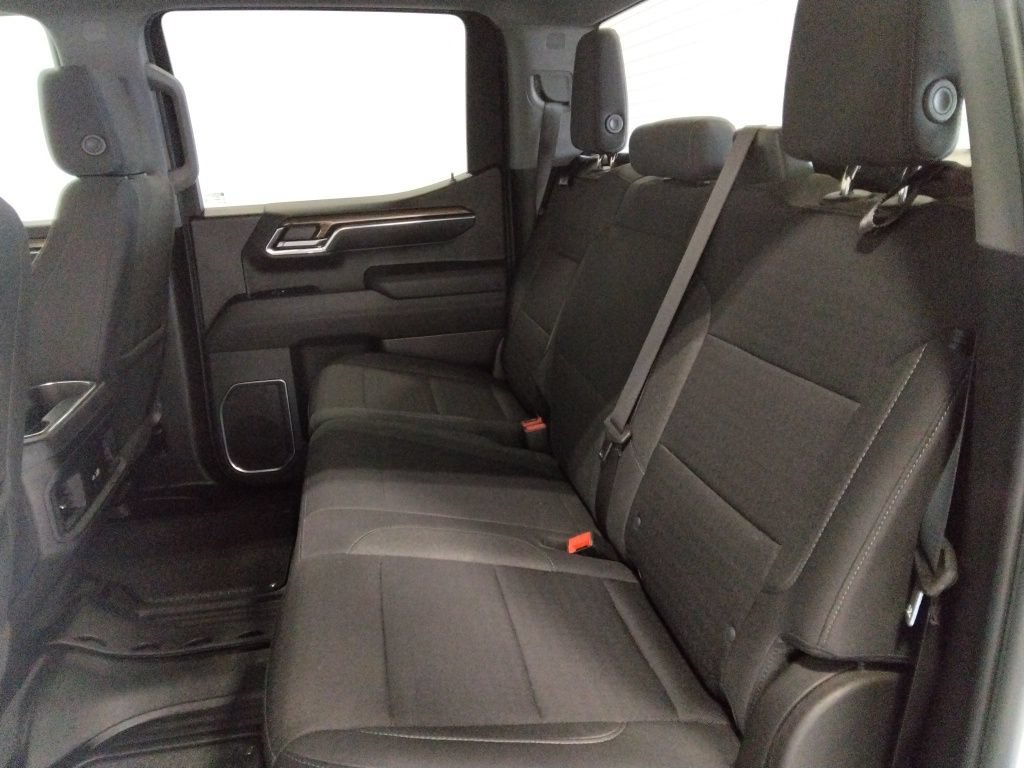 Used 2024 Chevrolet Silverado 1500 RST w/ Z71 Off-Road Package AWD/4WD image 32