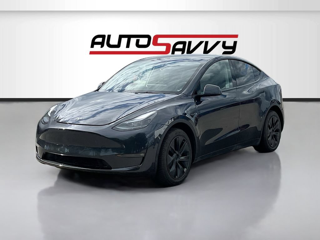 Used 2025 Tesla Model Y Long Range AWD/4WD image 3