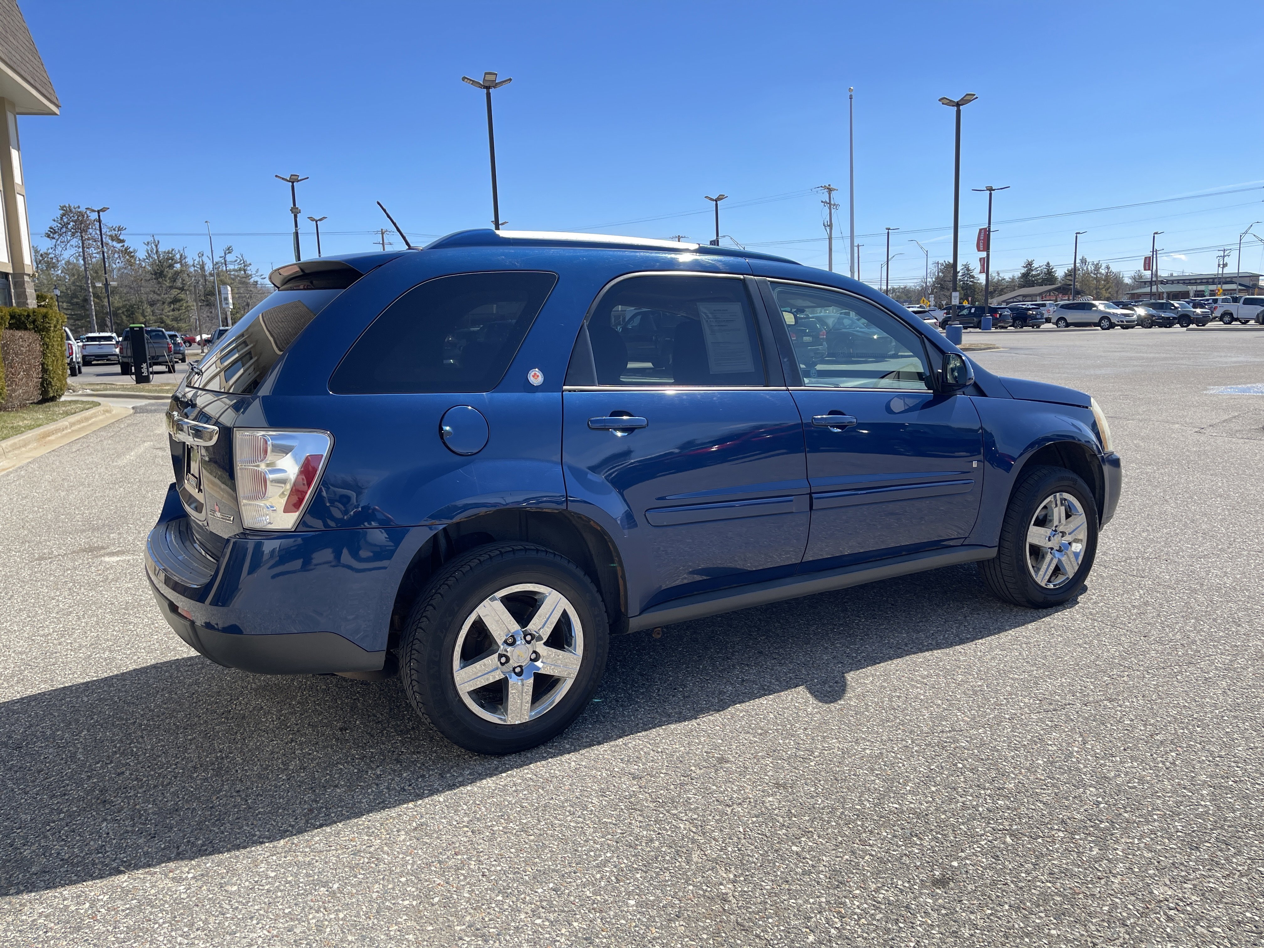 Used 2009 Chevrolet Equinox LT FWD image 4