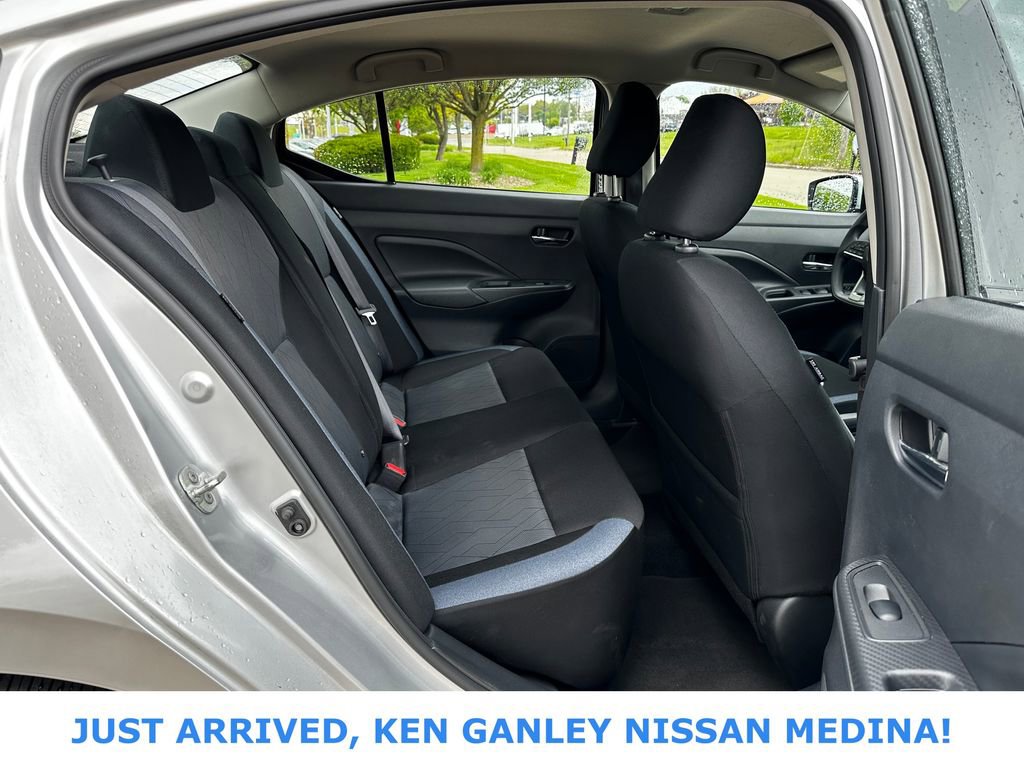 Used 2025 Nissan Versa SV FWD image 18