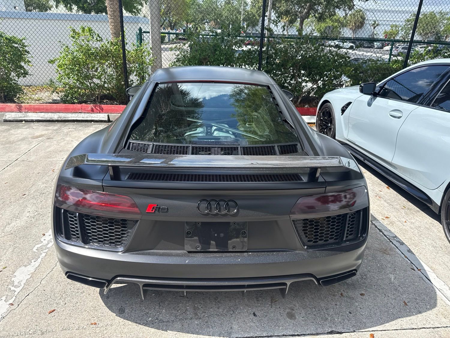 Used 2018 Audi R8 V10 plus AWD/4WD image 3