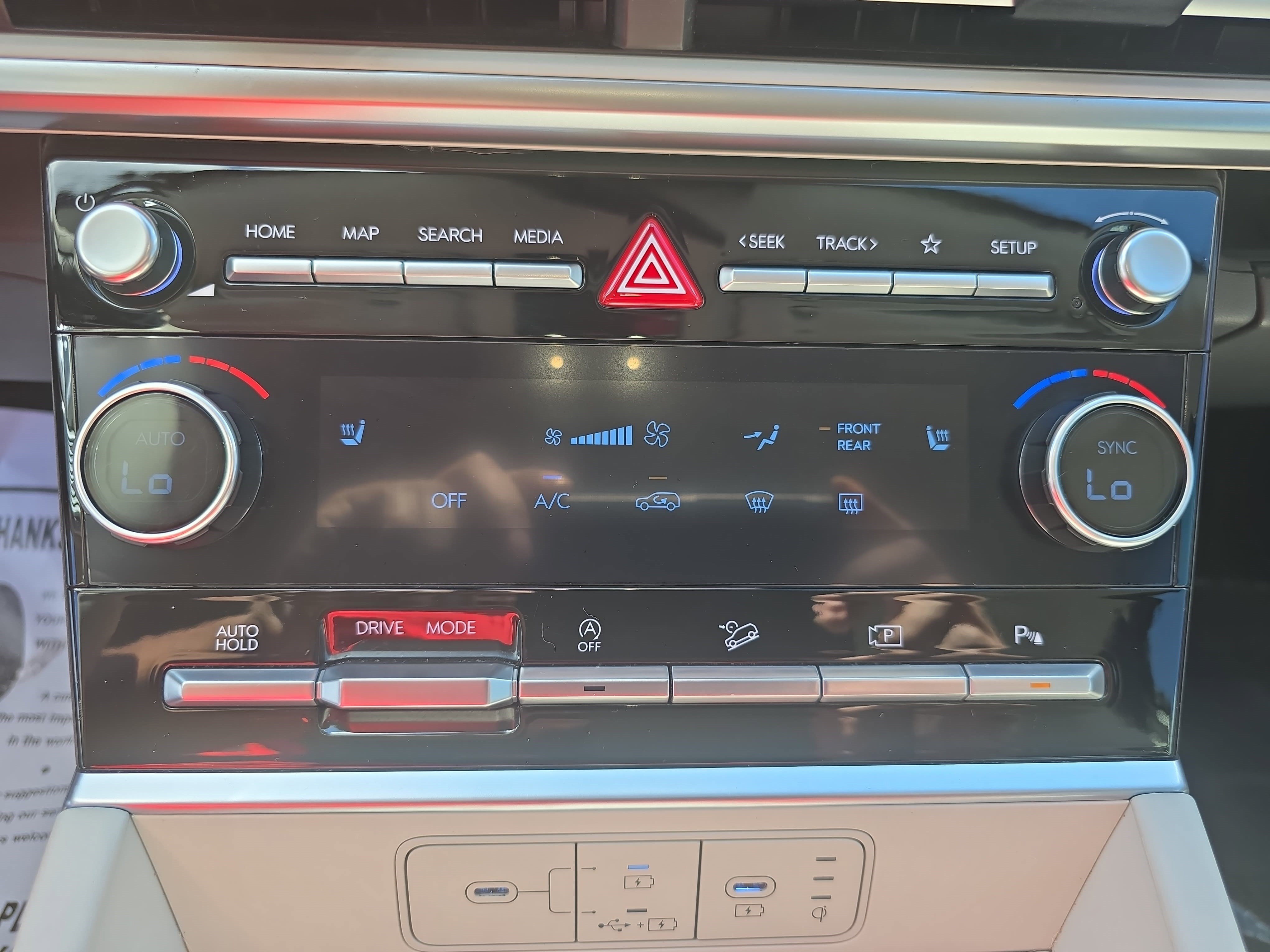 Used 2024 Hyundai Santa Fe SEL FWD image 23