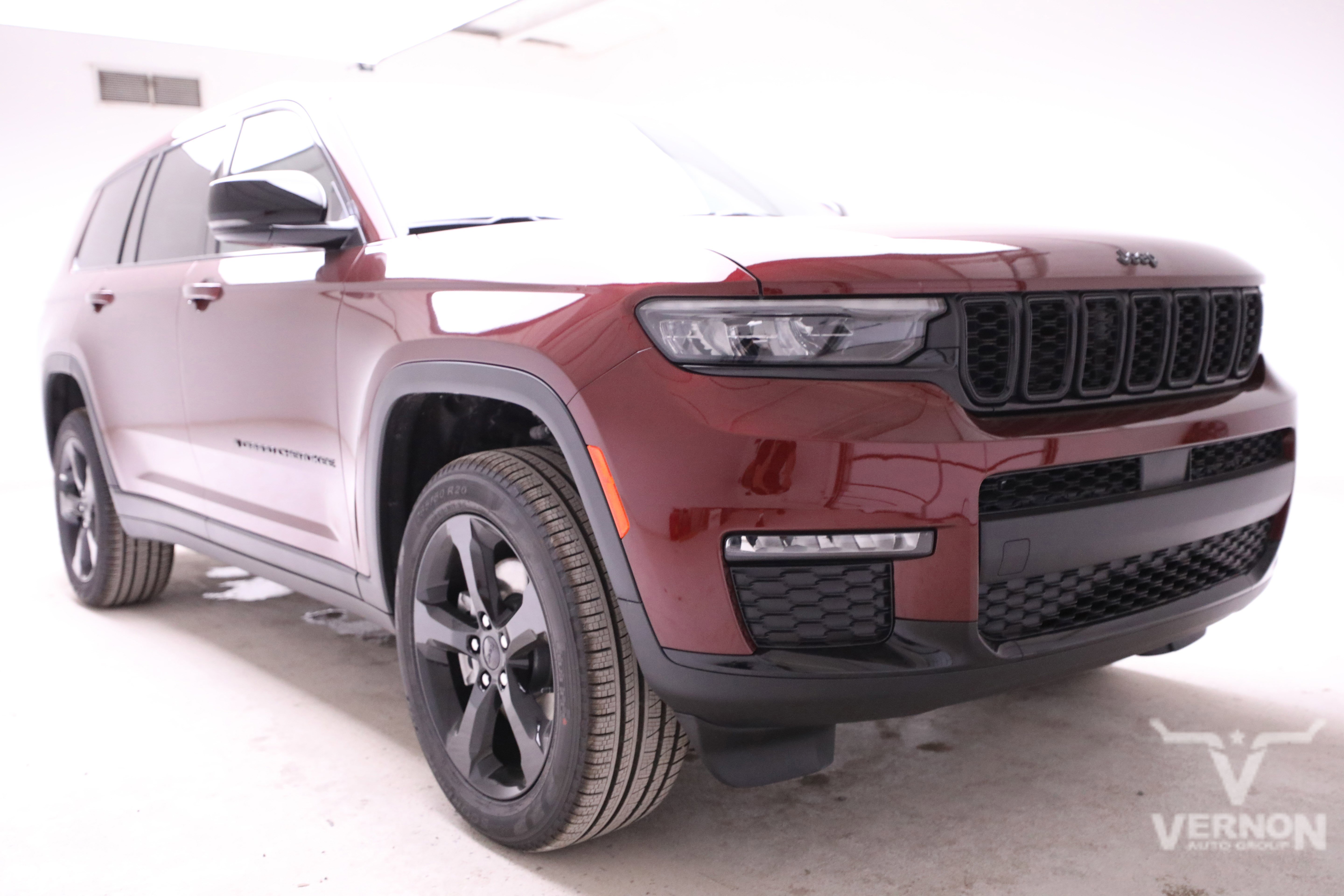 New 2025 Jeep Grand Cherokee L Limited w/ Black Appearance Package image 7