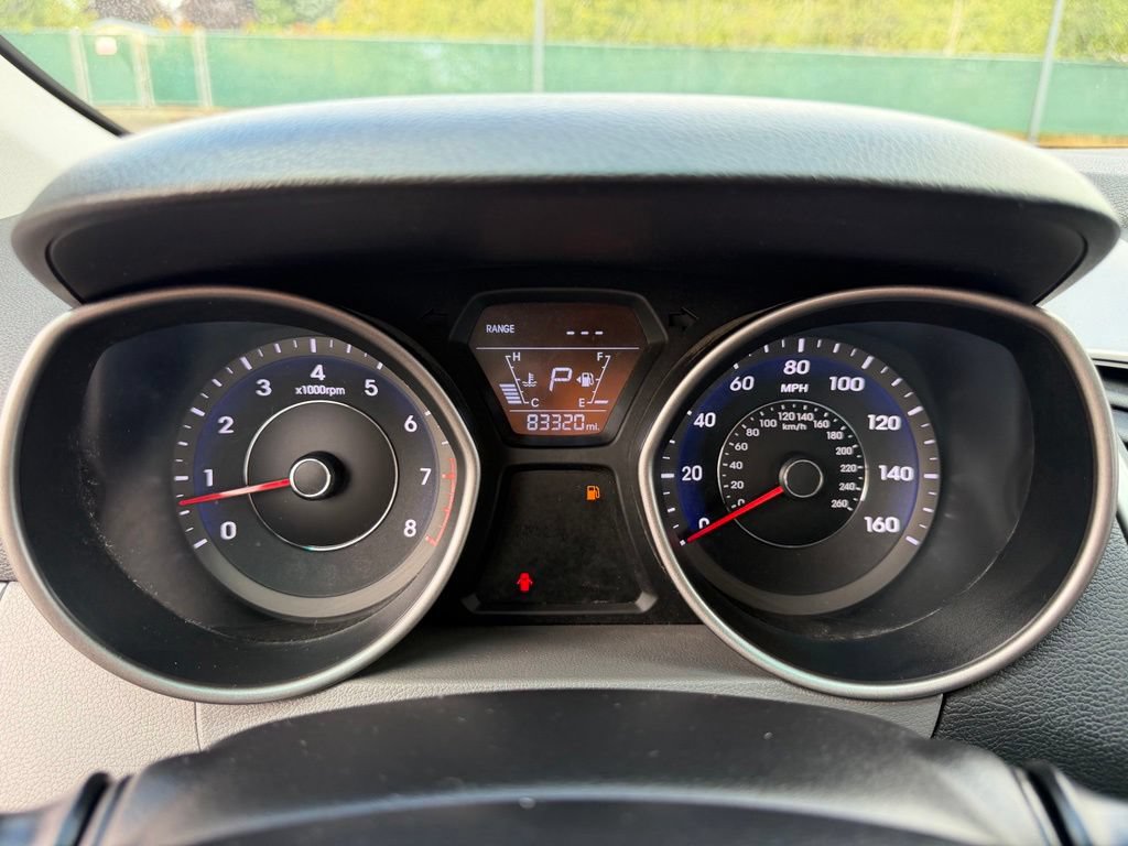 Used 2016 Hyundai Elantra SE FWD image 19