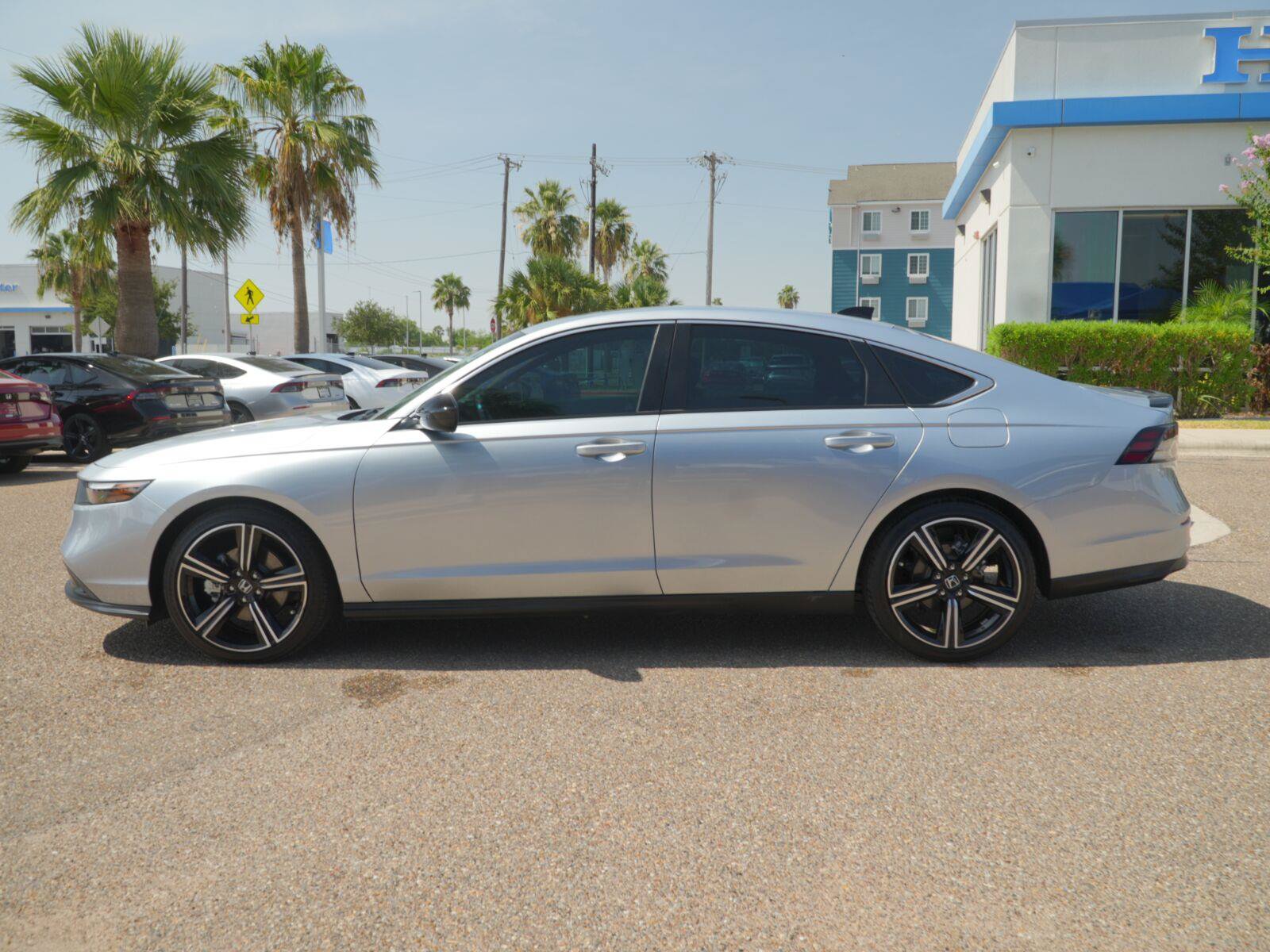 Used 2025 Honda Accord Sport image 15