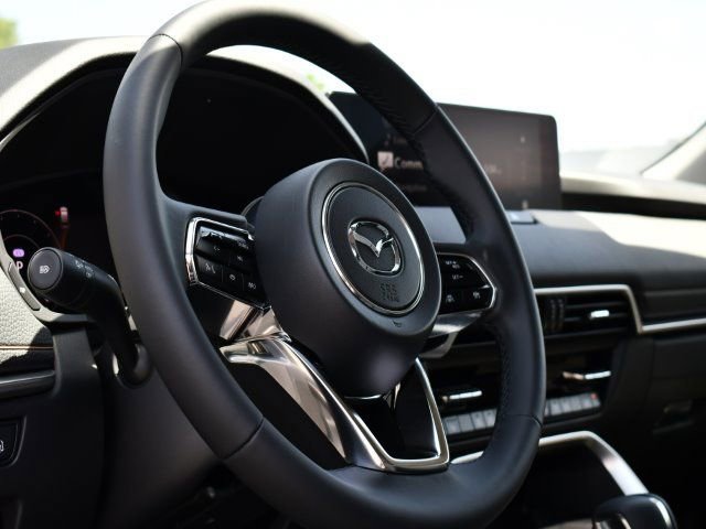New 2025 MAZDA CX-70 Plug-In Hybrid w/ Premium Pkg image 12