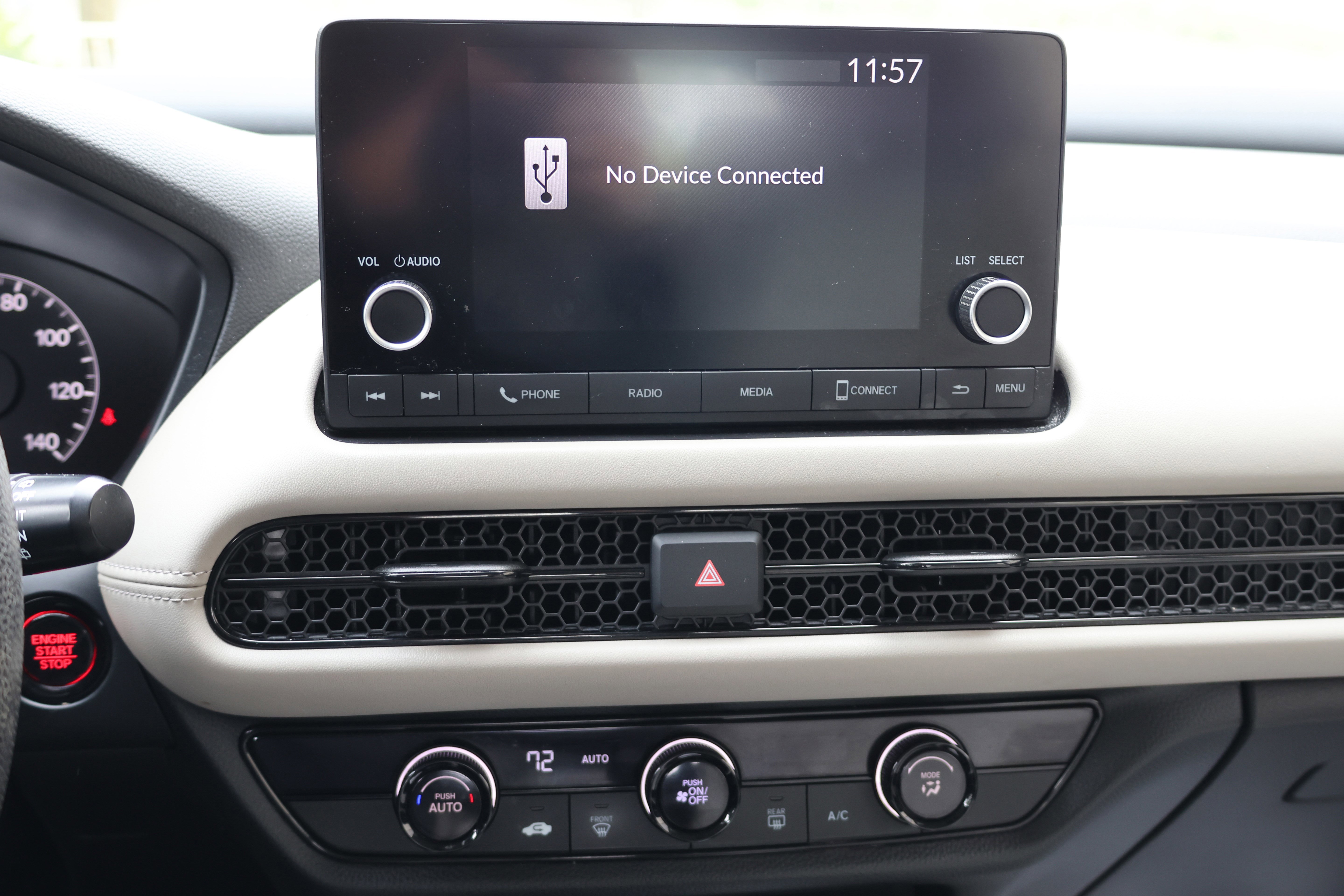 Used 2023 Honda HR-V LX image 27
