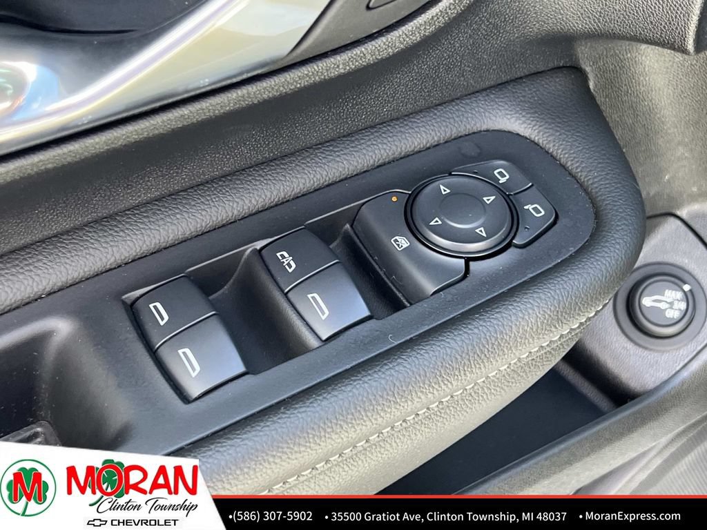 Certified 2024 GMC Terrain SLE w/ Driver Convenience Package FWD image 17