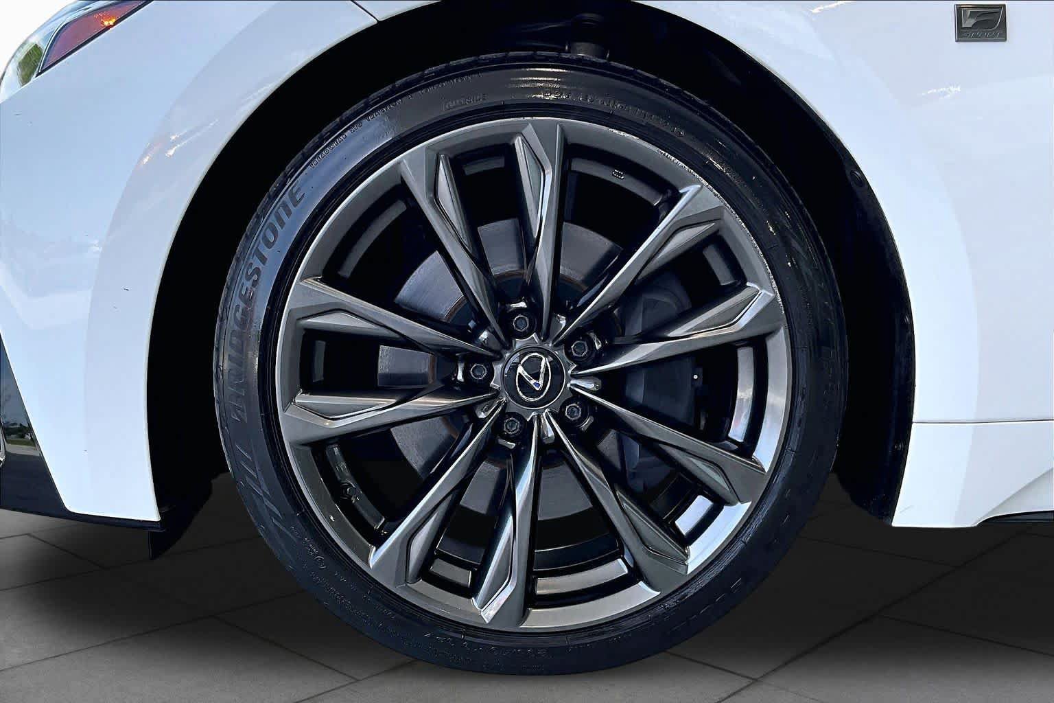 Used 2024 Lexus IS 350 F Sport RWD image 10