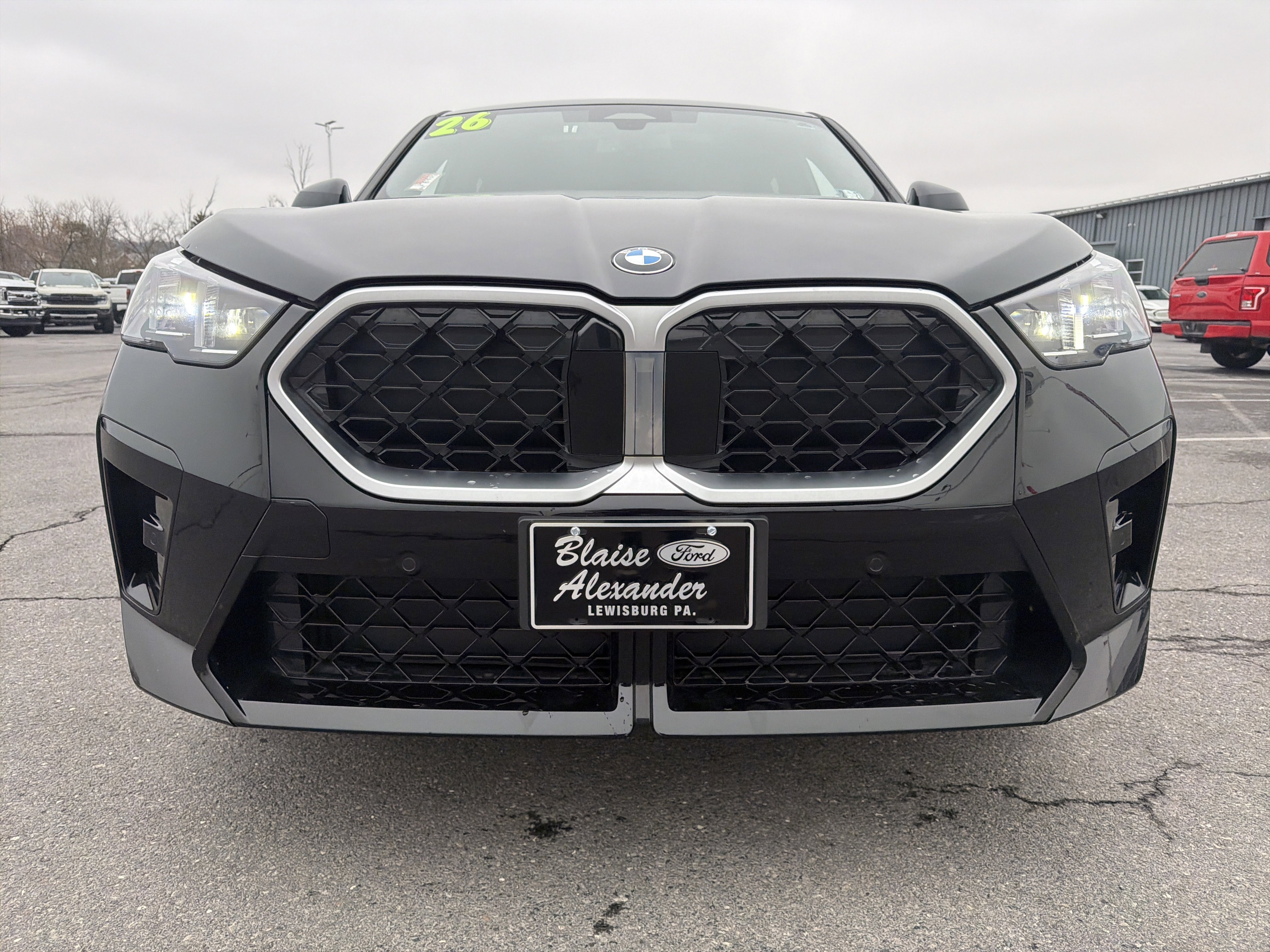 Used 2026 BMW X2 xDrive28i image 9