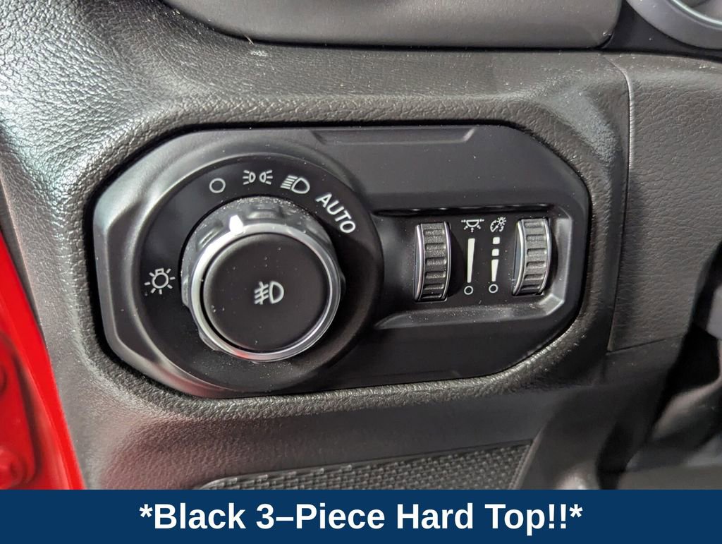 Used 2022 Jeep Wrangler Unlimited Sport AWD/4WD image 15