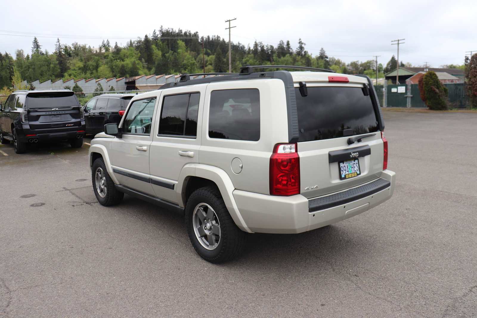 Used 2007 Jeep Commander Sport AWD/4WD image 7