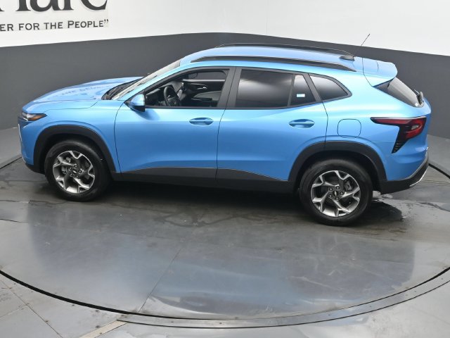 Used 2026 Chevrolet Trax LT w/ LT Convenience Package FWD image 47