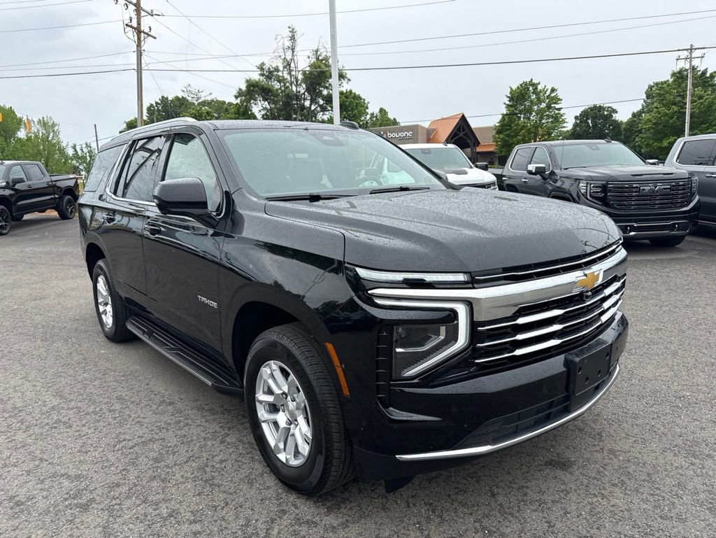 Used 2025 Chevrolet Tahoe LT AWD/4WD image 7