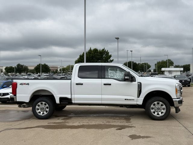Used 2023 Ford F250 XLT AWD/4WD image 3