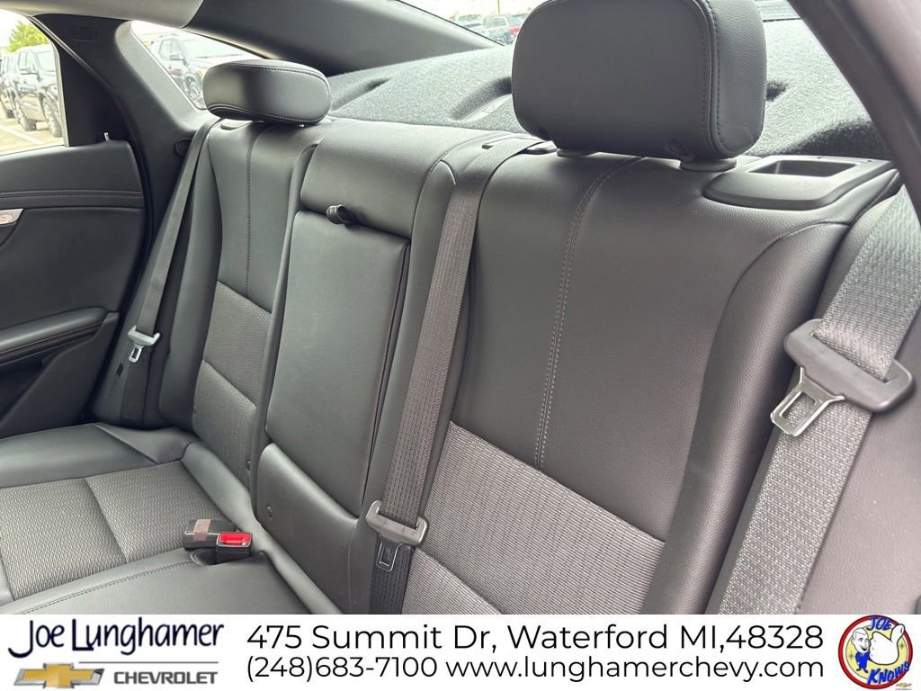 Used 2014 Chevrolet Impala LT w/ Convenience Package FWD image 12