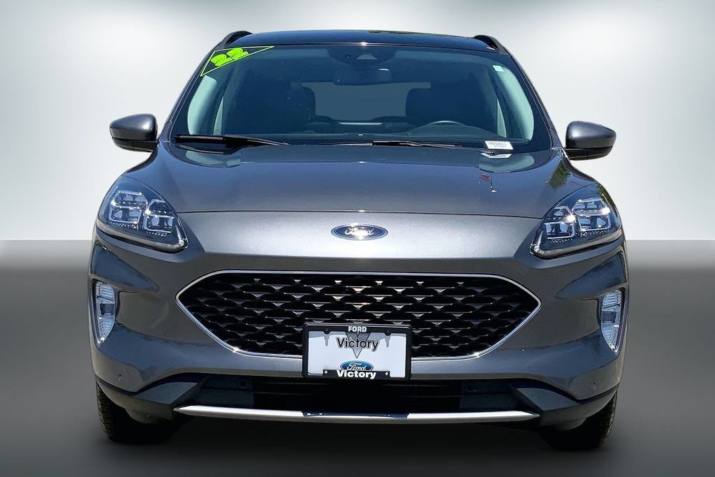 Used 2022 Ford Escape Titanium w/ Class II Trailer Tow Package AWD/4WD image 3
