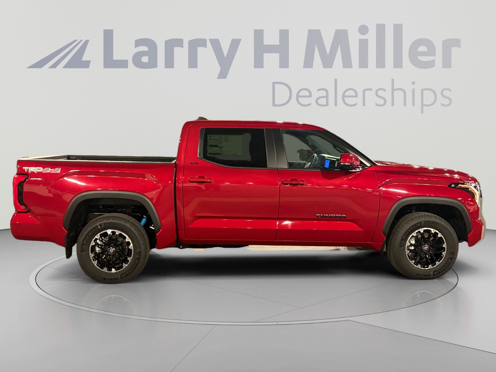 New 2026 Toyota Tundra SR5 w/ TRD Off-Road Package AWD/4WD image 6