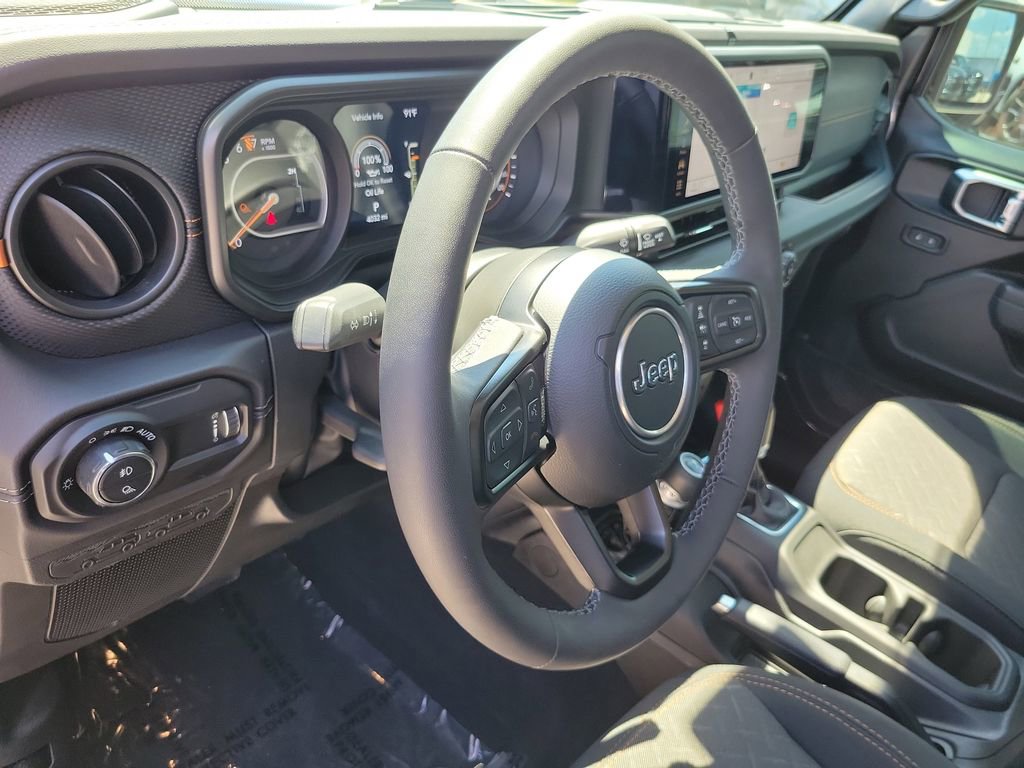 Used 2025 Jeep Gladiator Mojave w/ Steel Bumper Group image 19