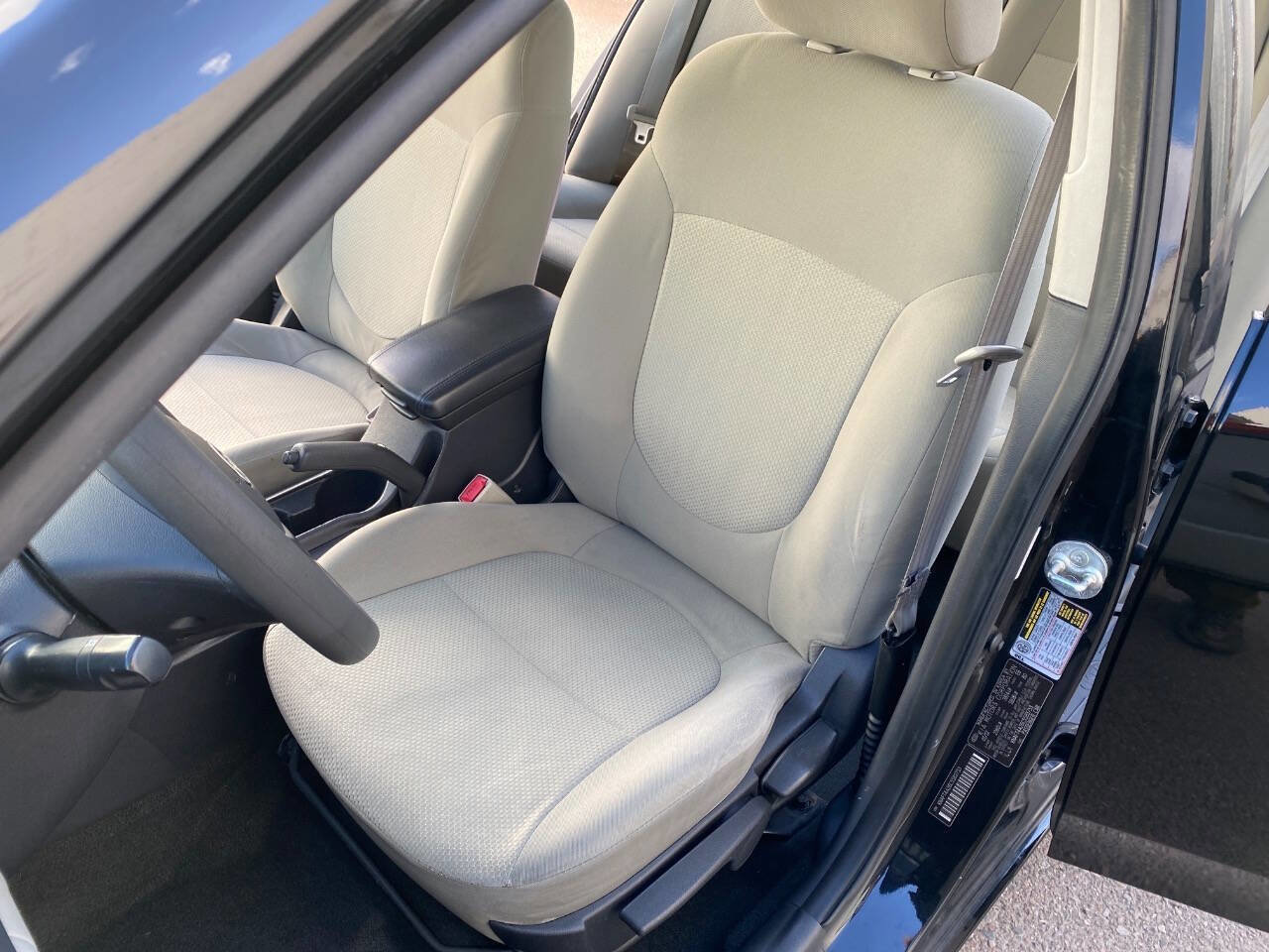 Used 2012 Kia Forte LX image 26