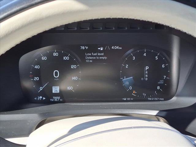 Used 2022 Volvo XC90 T5 Momentum AWD/4WD image 10