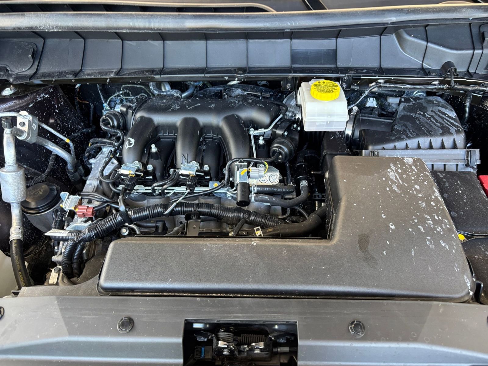 Used 2025 Nissan Pathfinder SV FWD image 34