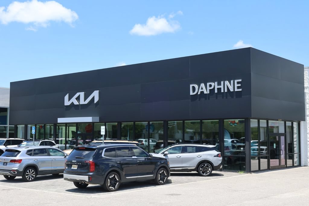 Used 2025 Kia Soul LX w/ LX Technology Package FWD image 6