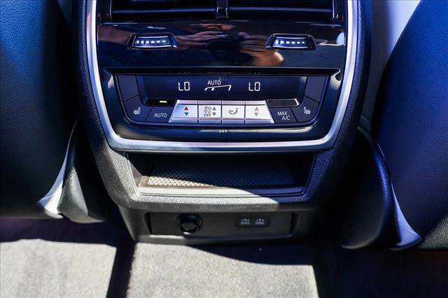 New 2026 BMW X5 M60i w/ Executive Package image 21