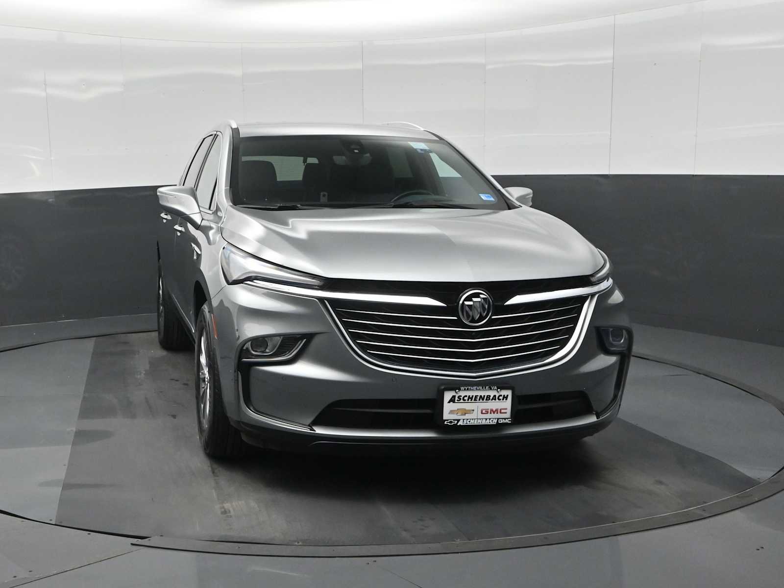 Used 2024 Buick Enclave Premium image 3