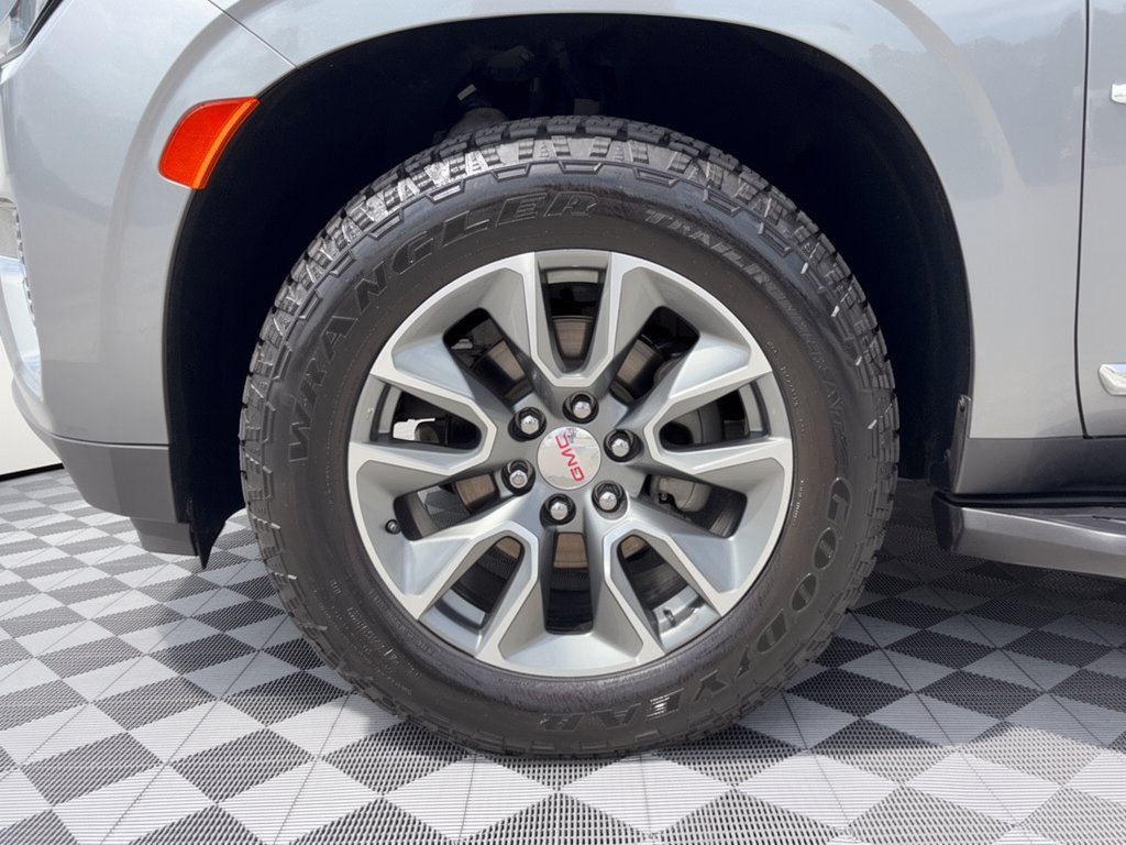 Certified 2022 GMC Yukon SLT w/ SLT Premium Package RWD image 13
