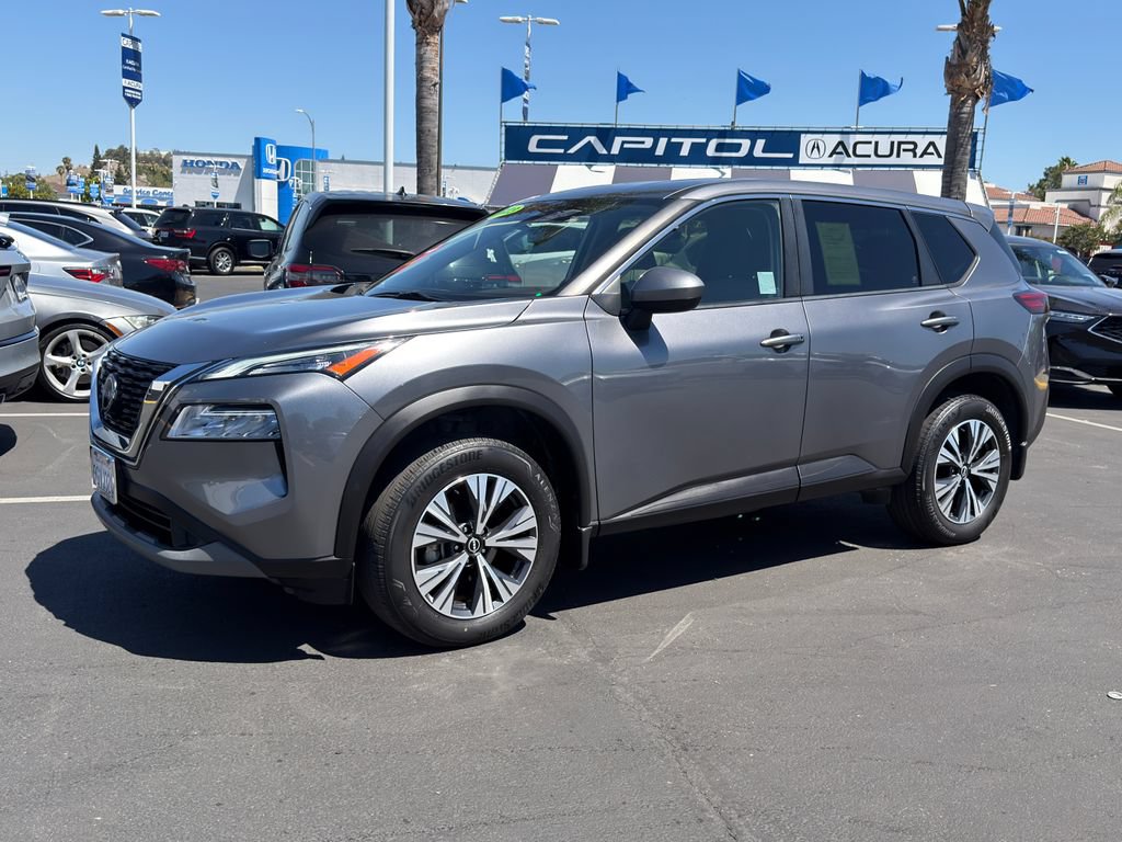 Used 2023 Nissan Rogue SV FWD image 4