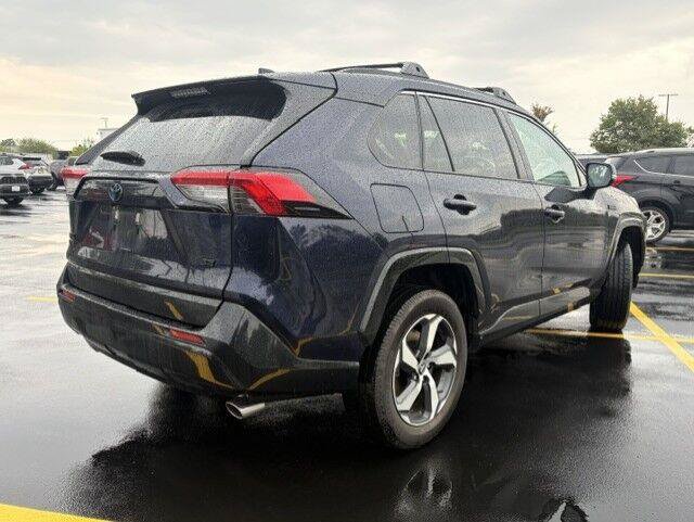 Used 2023 Toyota RAV4 SE w/ Weather & Moonroof Package AWD/4WD image 15