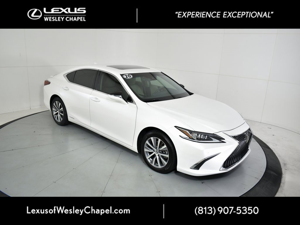 Used 2020 Lexus ES 300h w/ Premium Package image 2