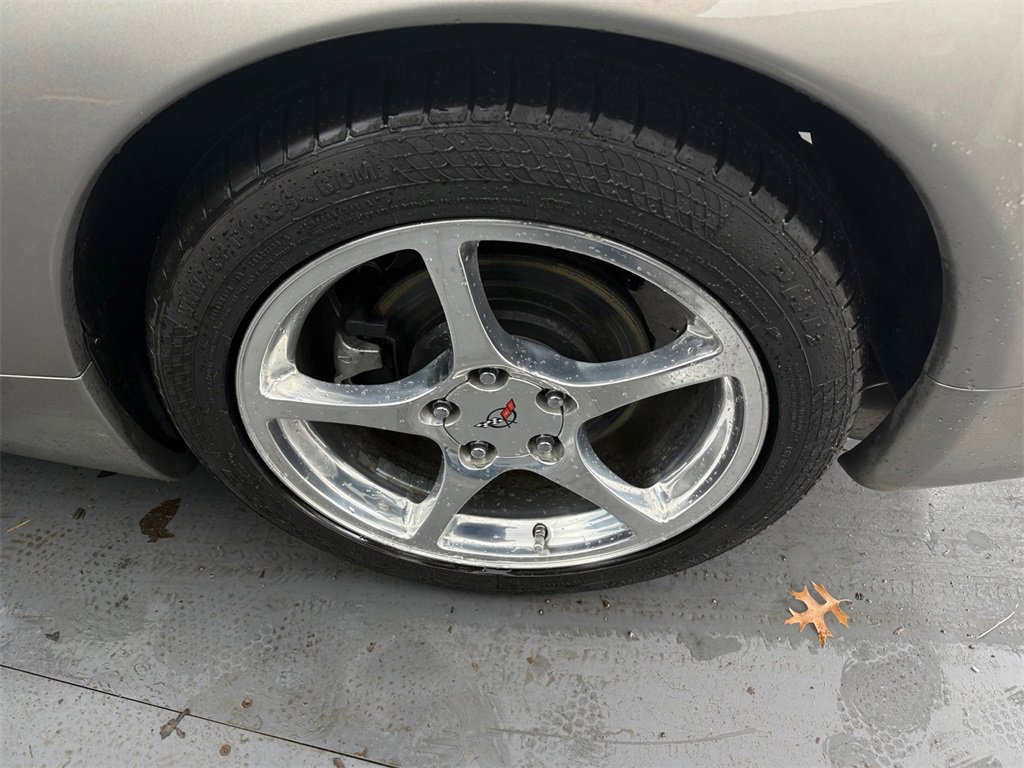 Used 1998 Chevrolet Corvette Convertible w/ Memory Pkg image 35
