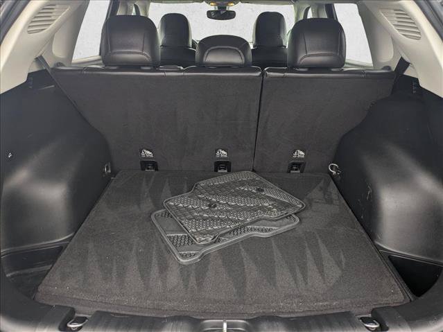 Used 2017 Jeep Compass Trailhawk w/ Leather Interior Group AWD/4WD image 6
