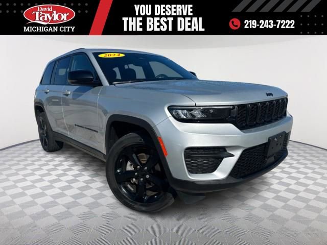 Used 2024 Jeep Grand Cherokee Altitude image 1