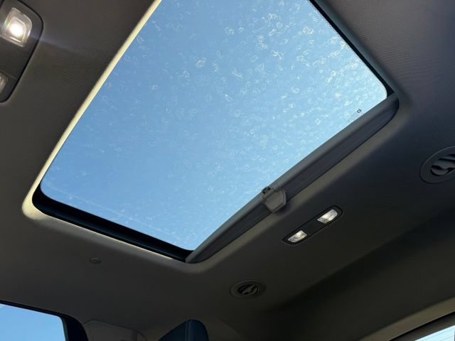 Used 2018 Buick Enclave Premium FWD image 19