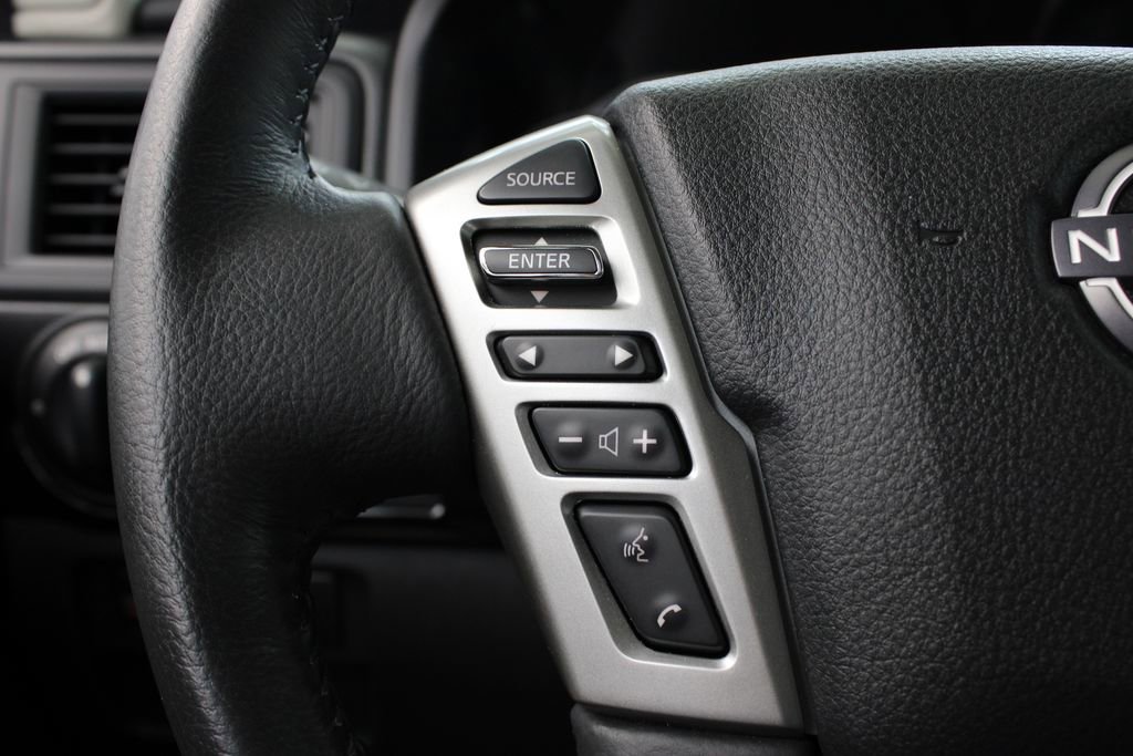 Used 2024 Nissan Titan SV w/ SV Convenience Package image 25