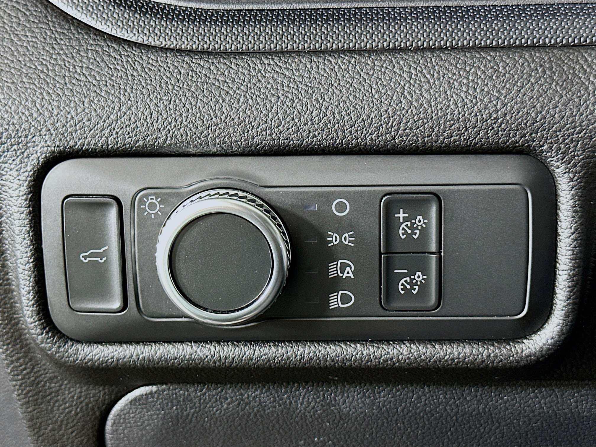 Used 2022 Ford Explorer 4WD image 17