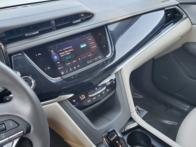 Certified 2024 Cadillac XT6 Premium Luxury w/ LPO, Floor Liner Package AWD/4WD image 32