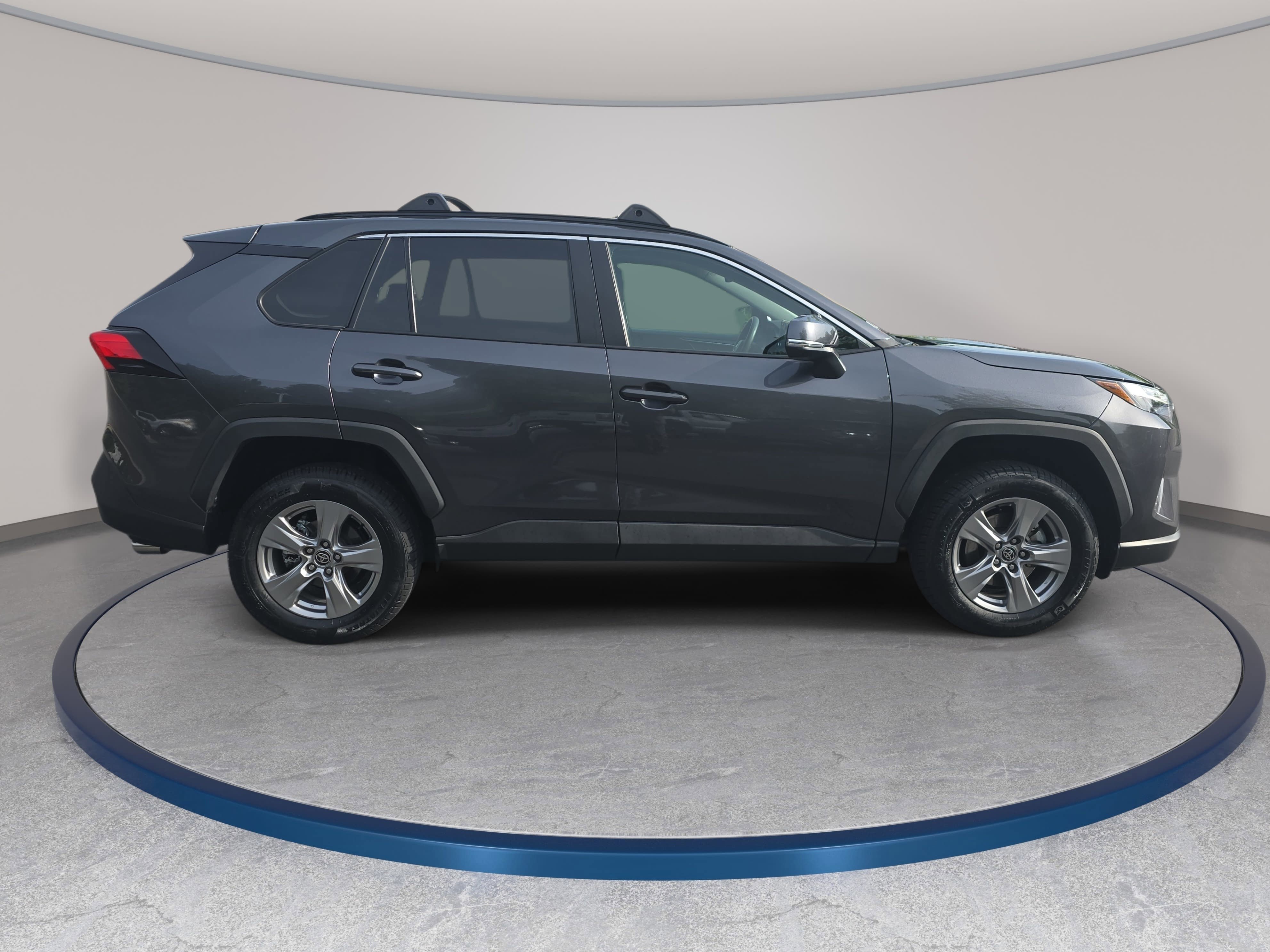 Certified 2023 Toyota RAV4 XLE FWD image 4