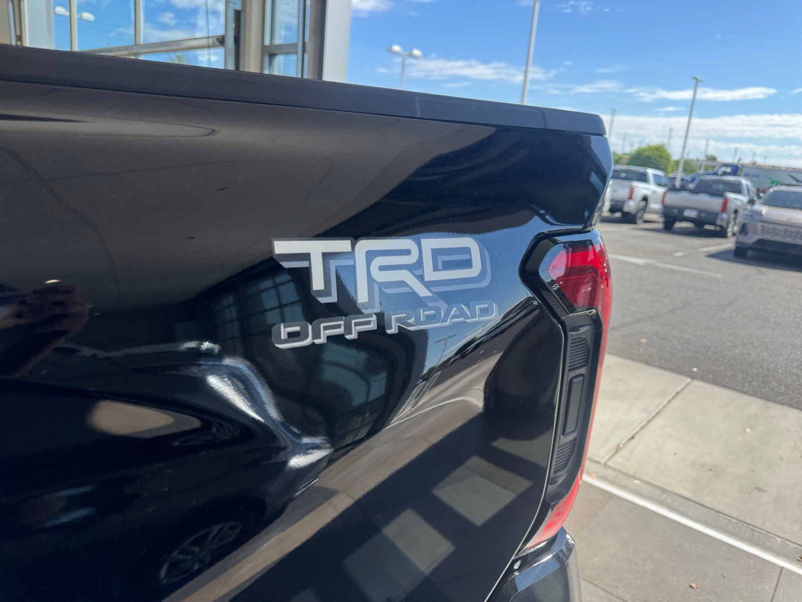 Certified 2025 Toyota Tacoma TRD Off-Road w/ TRD Off Road Premium Package image 25