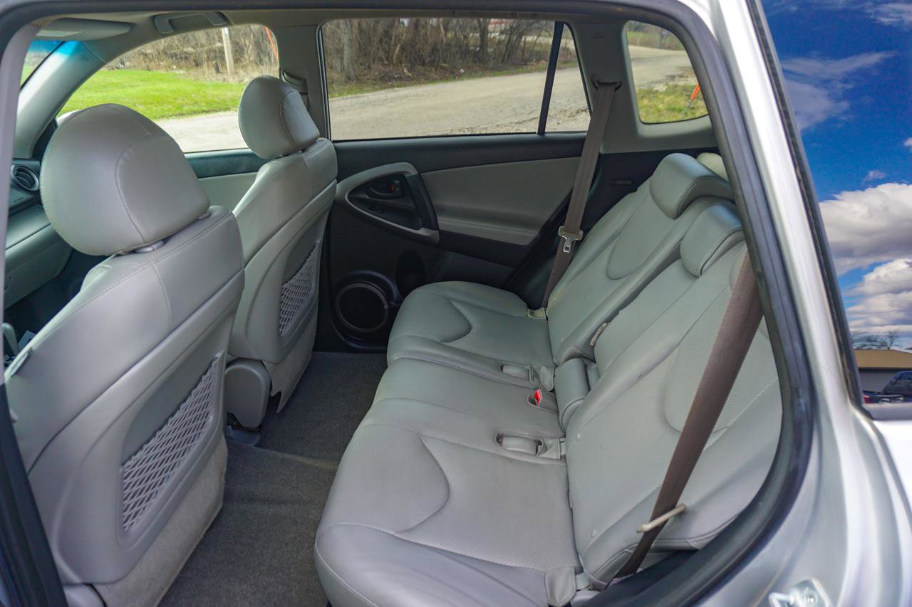 Used 2008 Toyota RAV4 Limited image 16