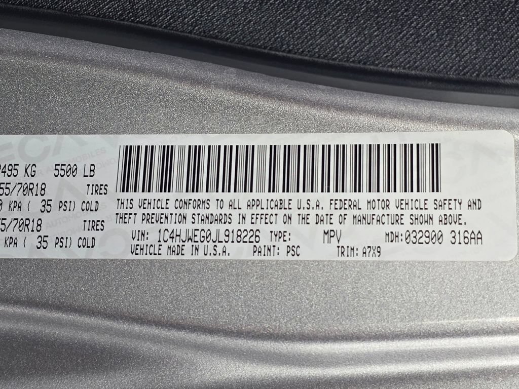 Used 2018 Jeep Wrangler Unlimited Sahara AWD/4WD image 32