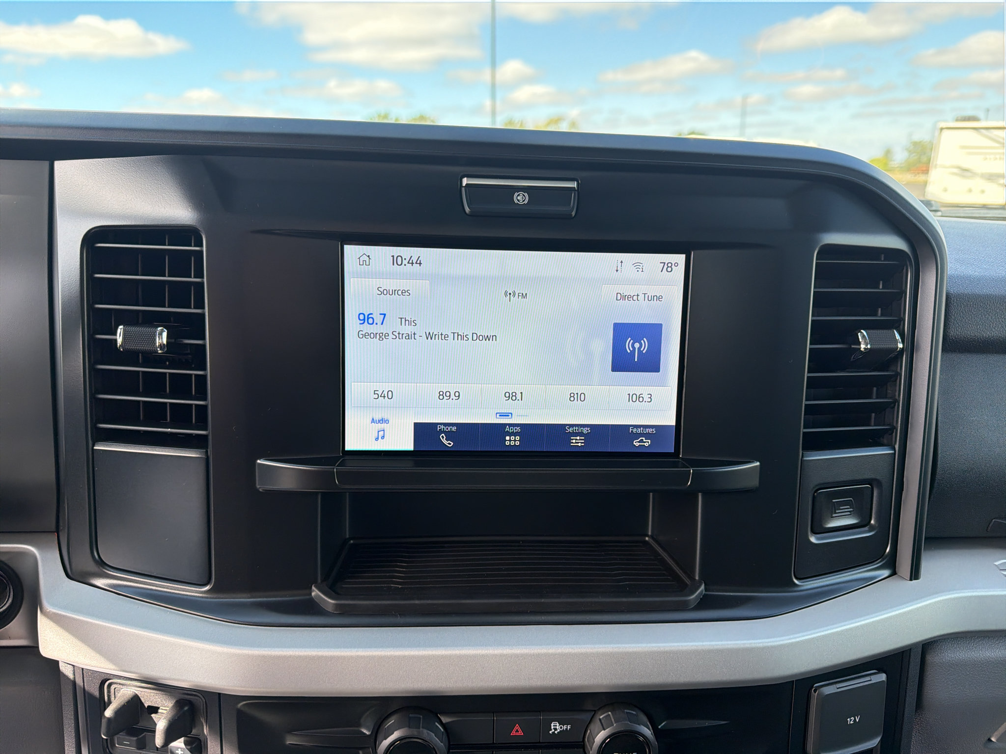 New 2027 Ford F250 XLT AWD/4WD image 15