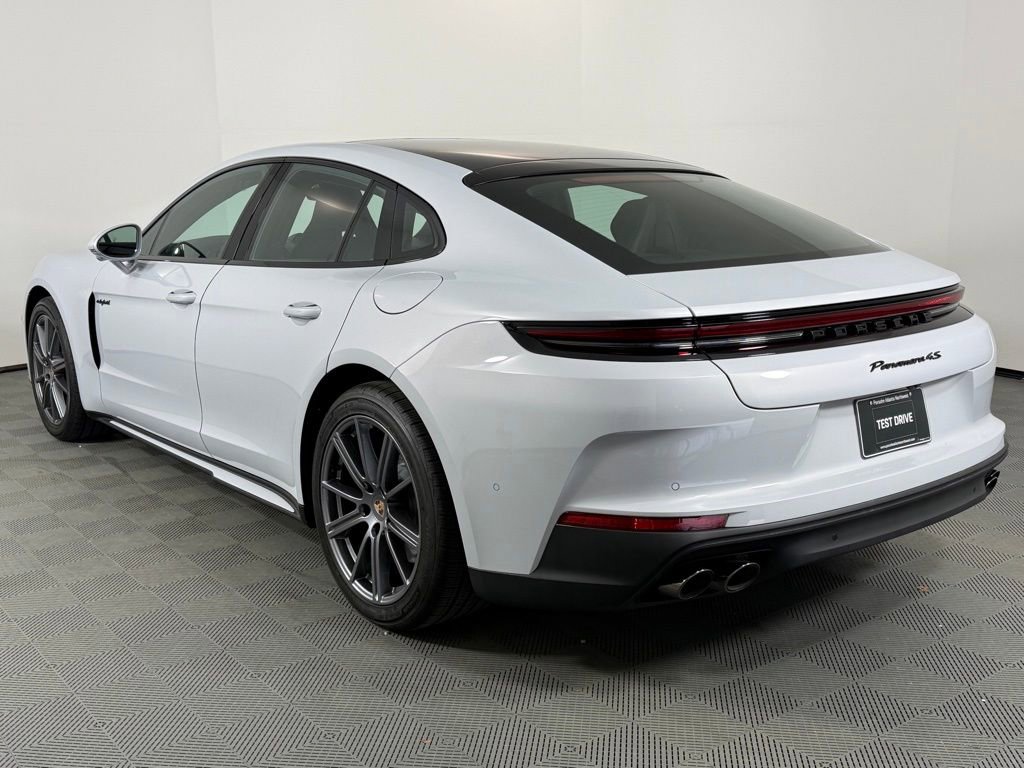 Certified 2026 Porsche Panamera 4S image 3