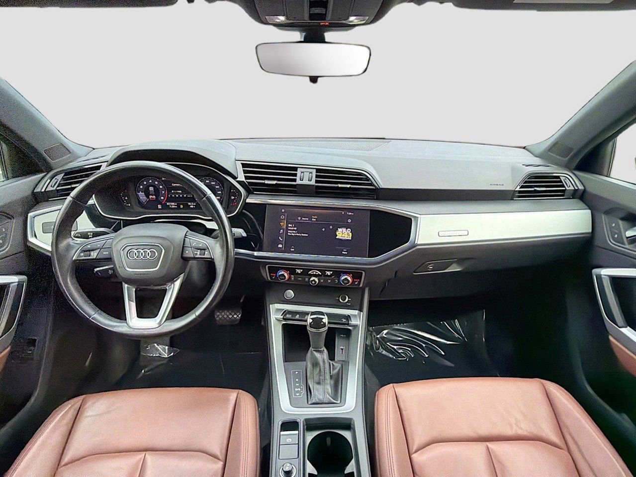 Used 2020 Audi Q3 2.0T Premium w/ Convenience Package image 17