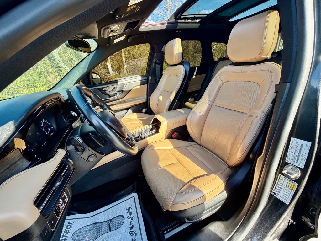 Used 2020 Lincoln Corsair Reserve image 10