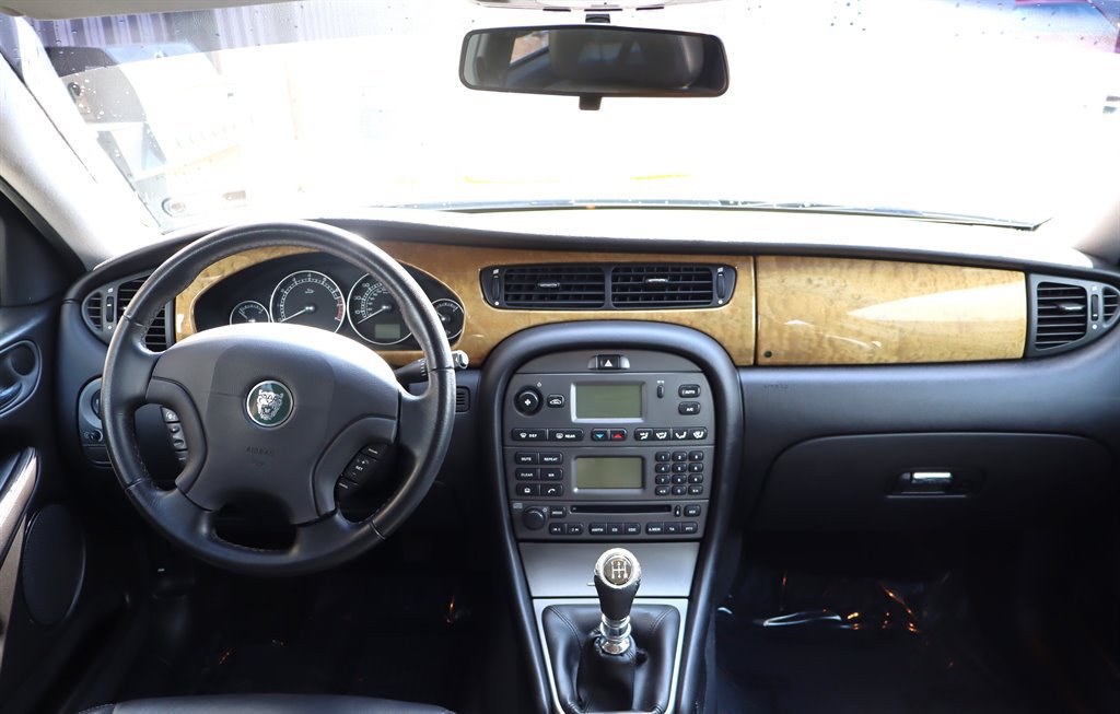 Used 2004 Jaguar X-TYPE 2.5 AWD/4WD image 12