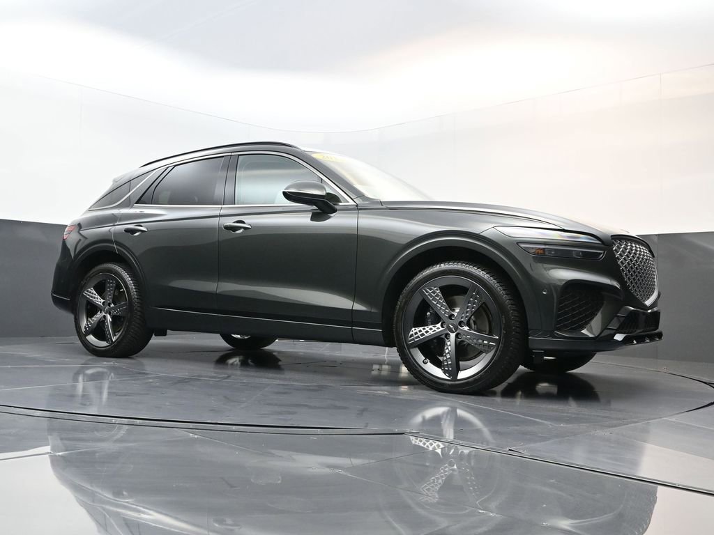 Used 2025 Genesis GV70 3.5T Sport w/ Sport Prestige Package image 23